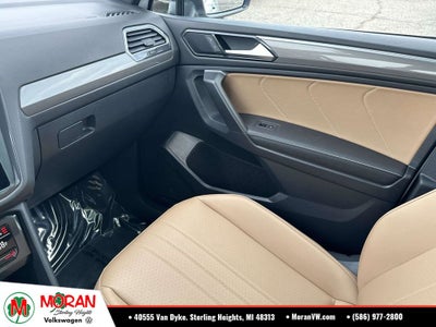 2024 Volkswagen Tiguan 2.0T SE R-Line Black