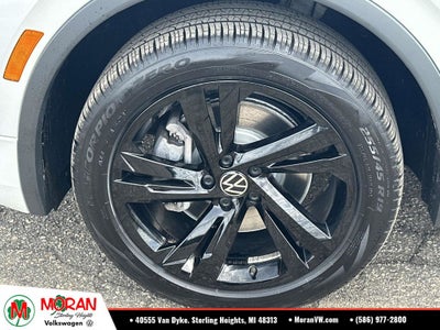 2024 Volkswagen Tiguan 2.0T SE R-Line Black