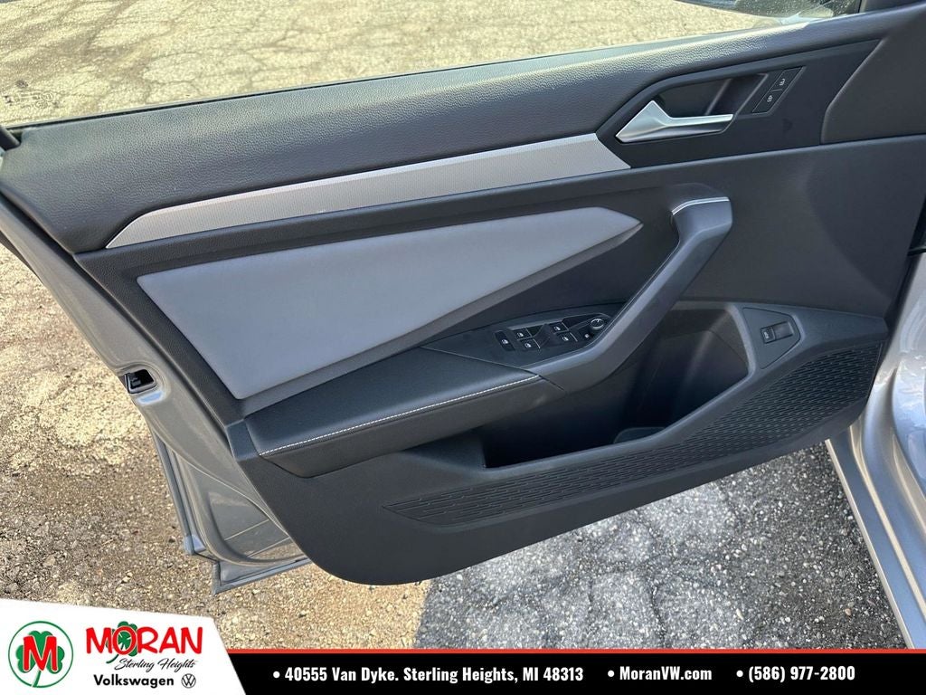 2025 Volkswagen Jetta 1.5T SE