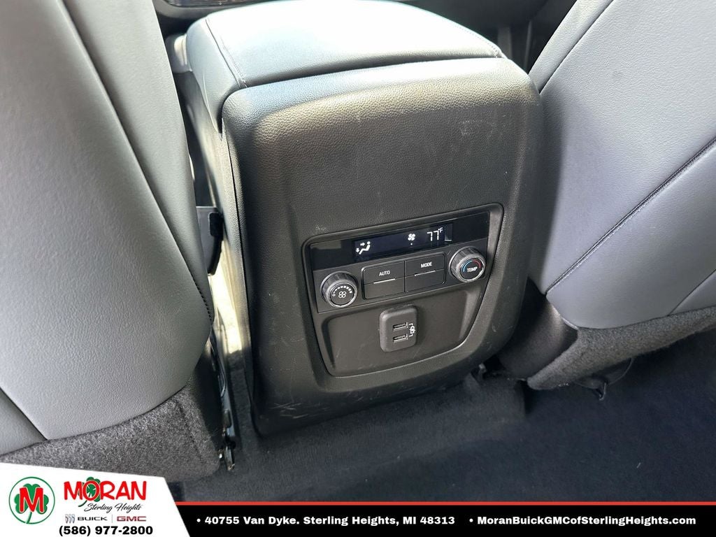 2024 Buick Enclave Essence