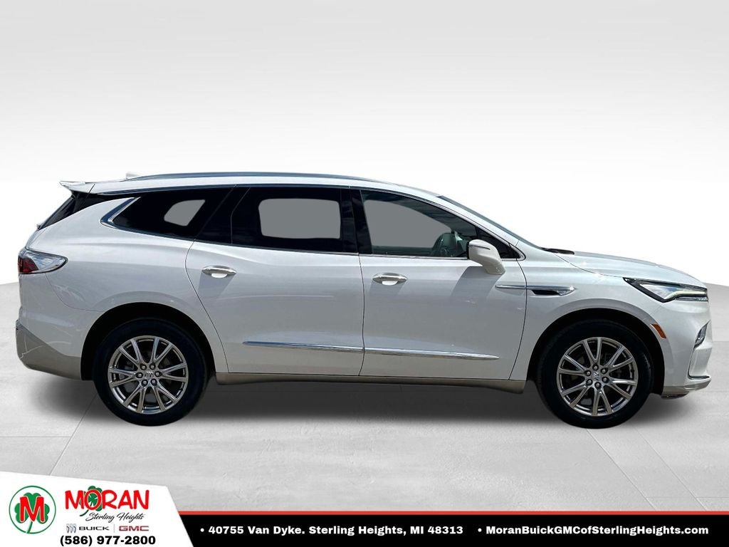 2024 Buick Enclave Essence