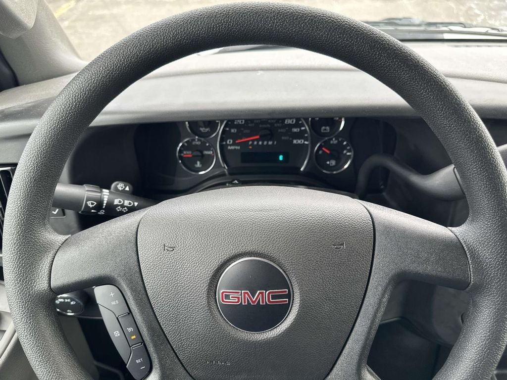 2025 GMC Savana 3500 Work Van