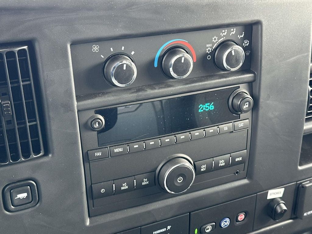 2025 GMC Savana 3500 Work Van