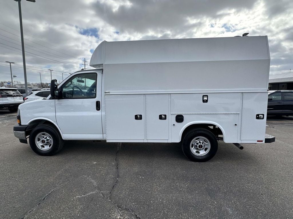2025 GMC Savana 3500 Work Van