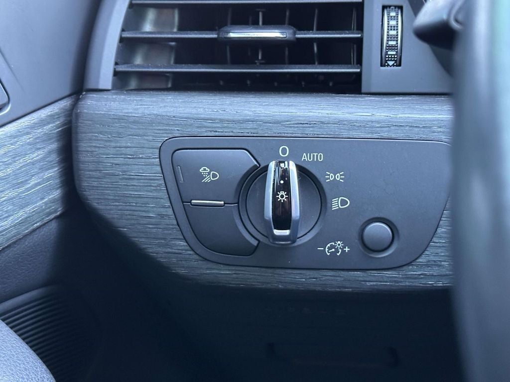 2018 Audi A4 2.0T Premium Plus