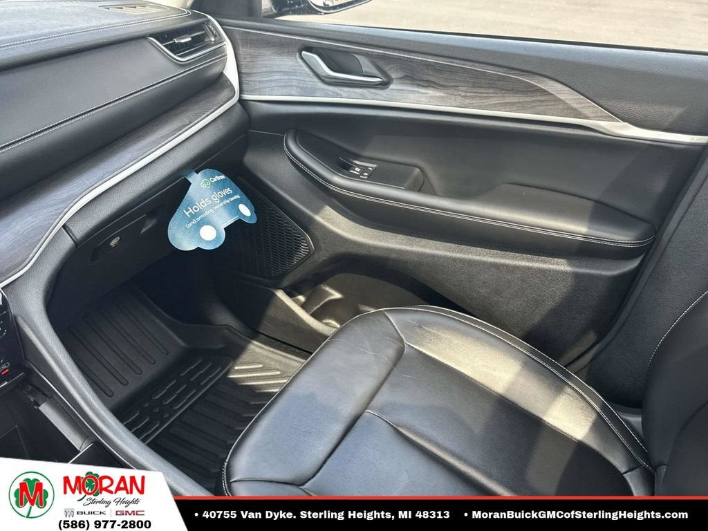 2023 Jeep Grand Cherokee L Limited 4x4