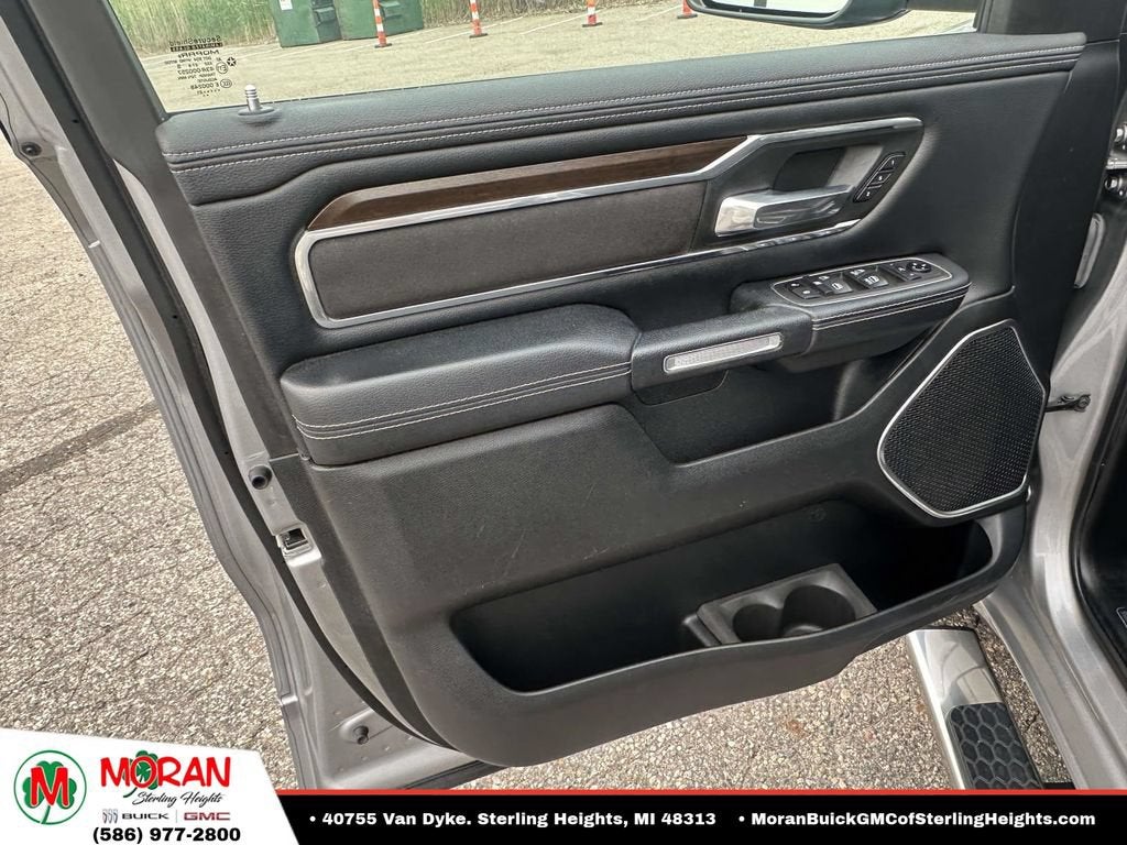 2021 RAM 1500 Laramie Crew Cab 4x4 5'7" Box