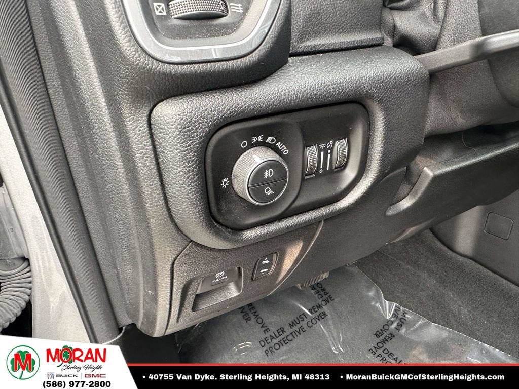 2021 RAM 1500 Laramie Crew Cab 4x4 5'7" Box