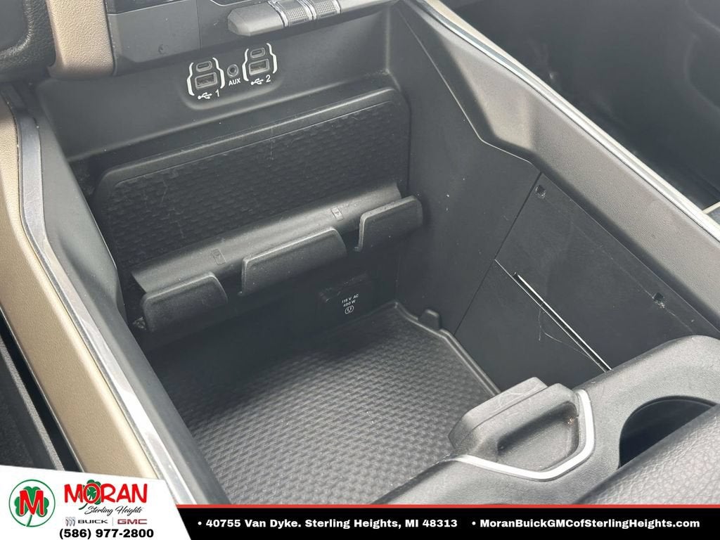 2021 RAM 1500 Laramie Crew Cab 4x4 5'7" Box