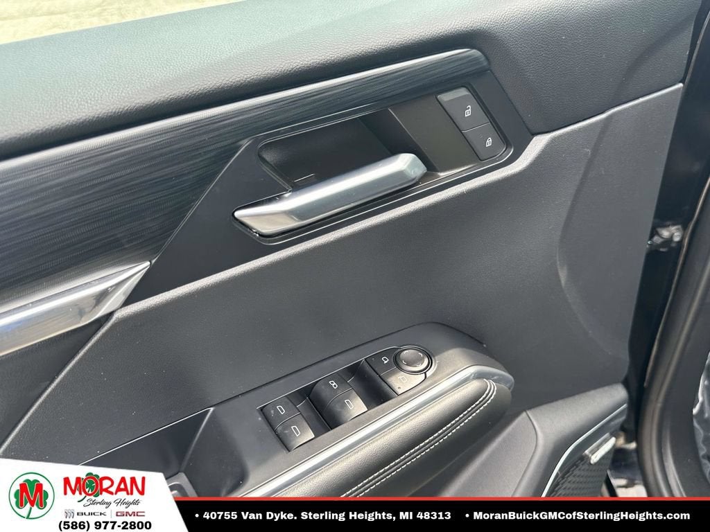 2024 GMC Acadia Elevation