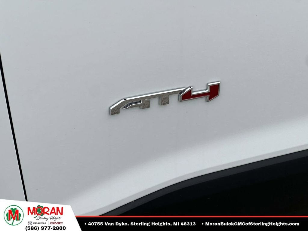 2023 GMC Acadia AT4