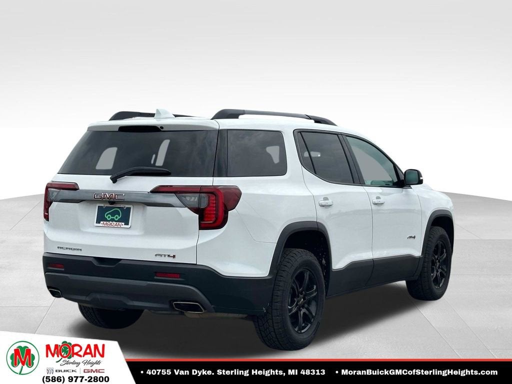2023 GMC Acadia AT4