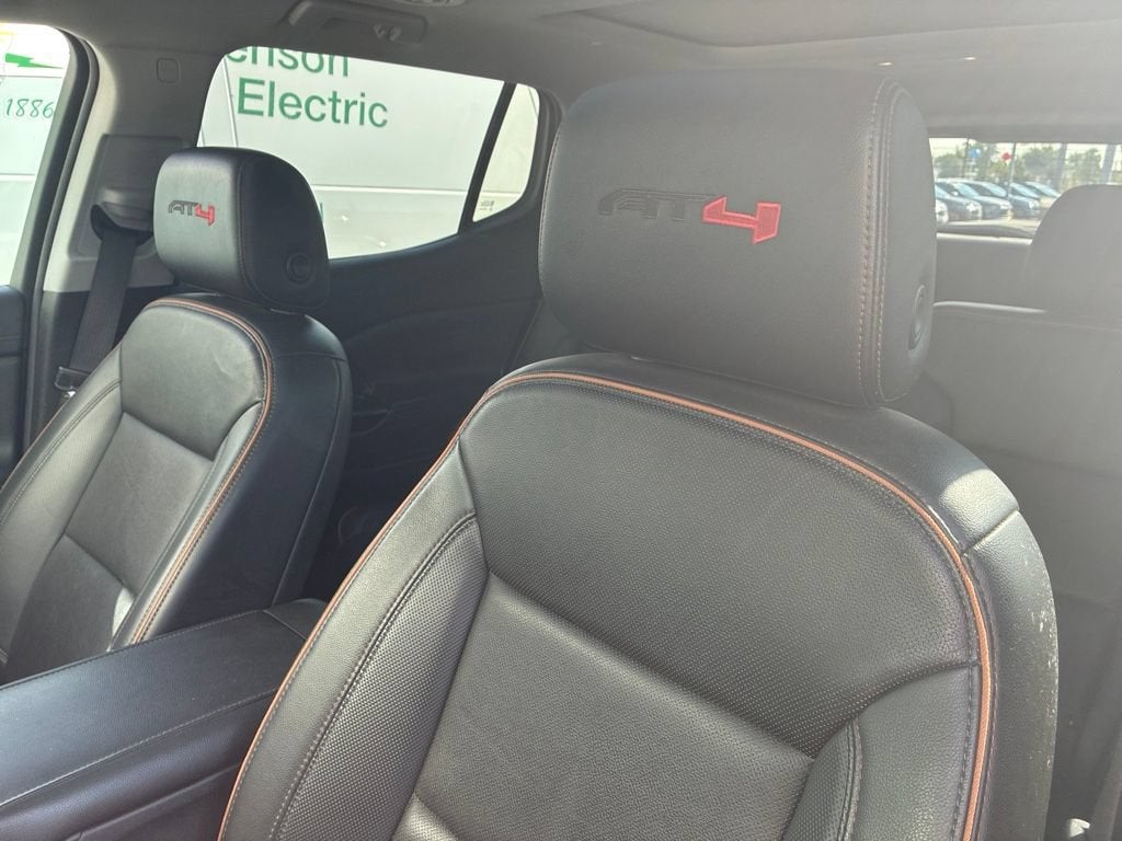 2022 GMC Acadia AT4