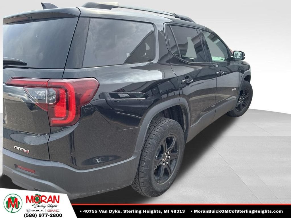 2023 GMC Acadia AT4