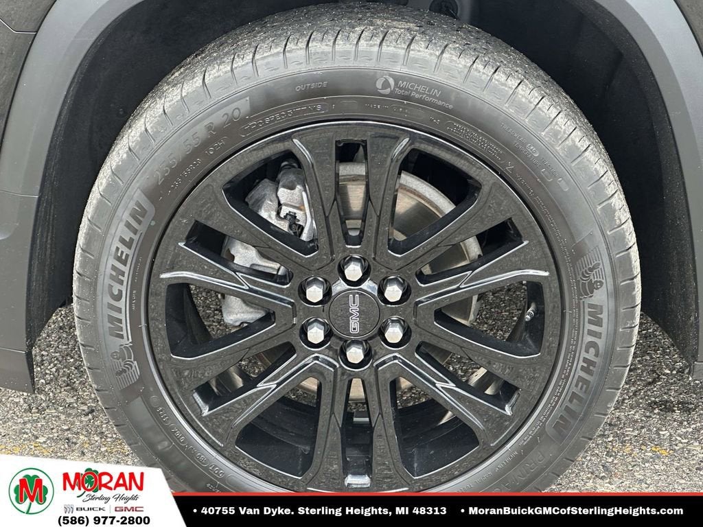2023 GMC Acadia SLT