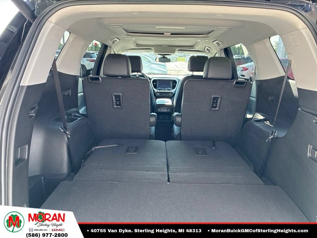 2023 GMC Acadia SLT
