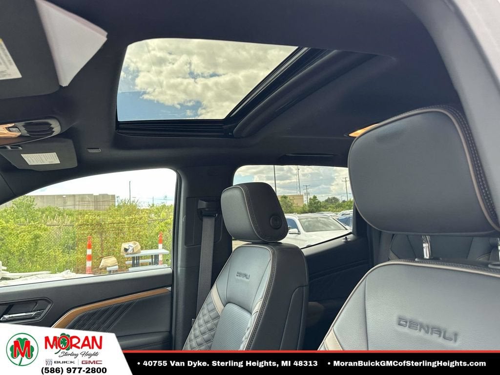 2024 GMC Canyon Denali