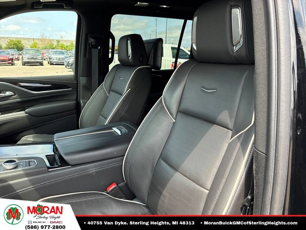 2022 Cadillac Escalade ESV Sport