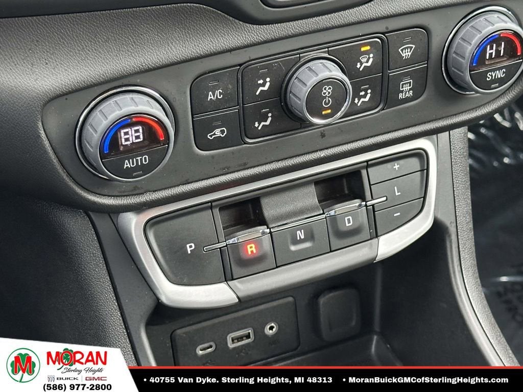 2023 GMC Terrain SLE