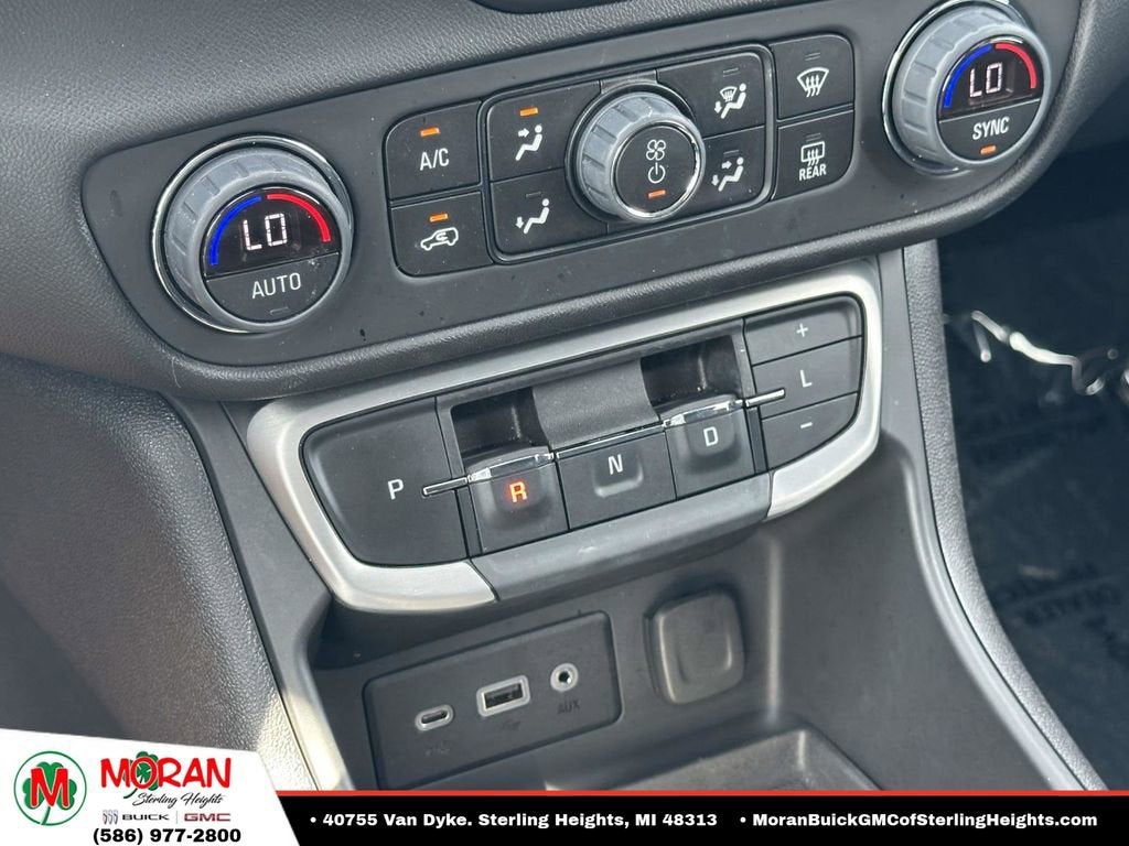 2024 GMC Terrain SLE