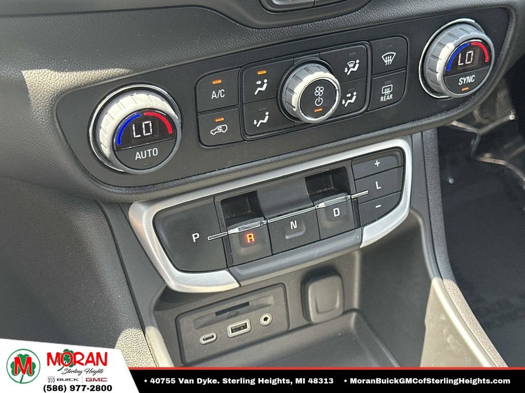 2022 GMC Terrain SLT