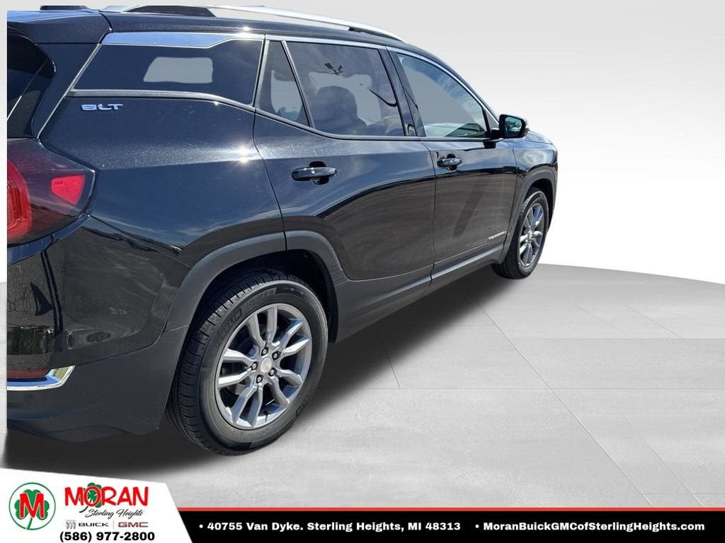 2022 GMC Terrain SLT