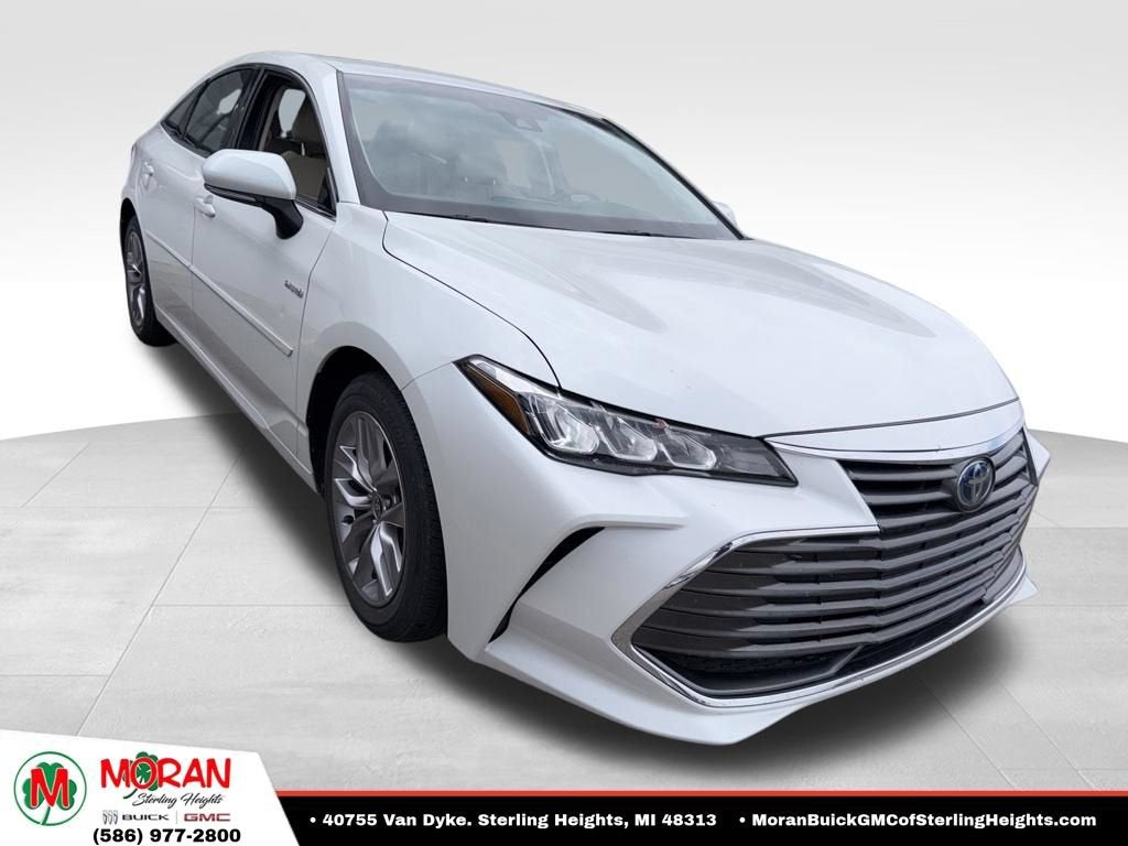 2021 Toyota Avalon Hybrid XLE