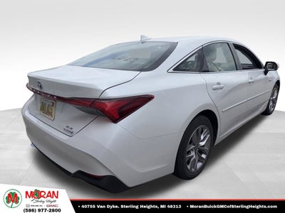2021 Toyota Avalon Hybrid XLE
