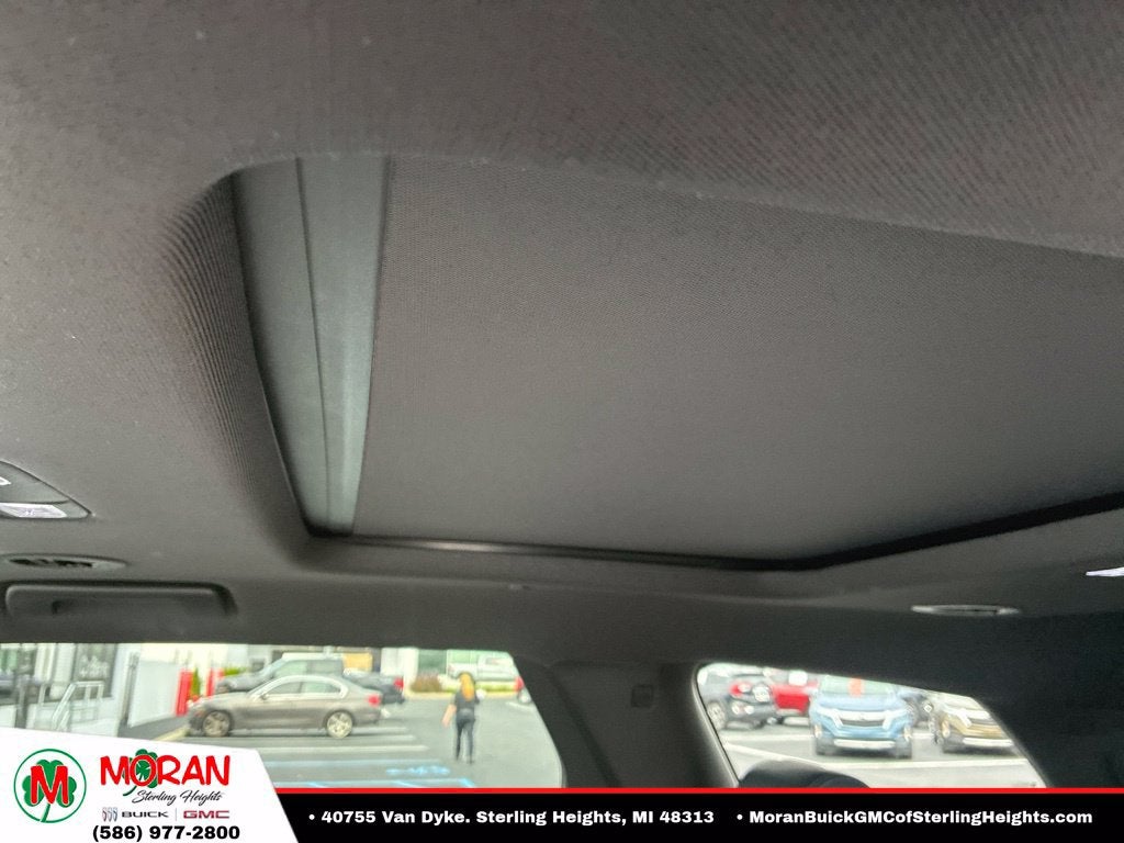 2022 Buick Enclave Essence