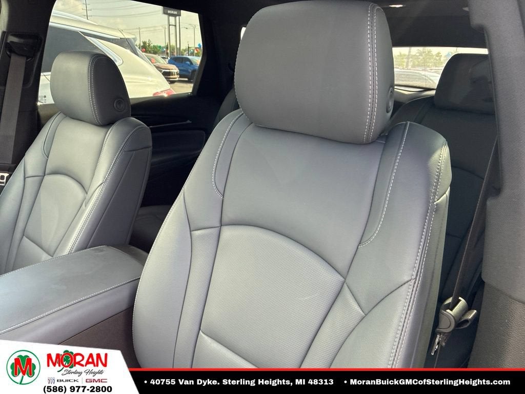 2024 Buick Enclave Essence