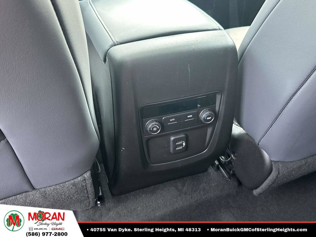 2024 Buick Enclave Essence
