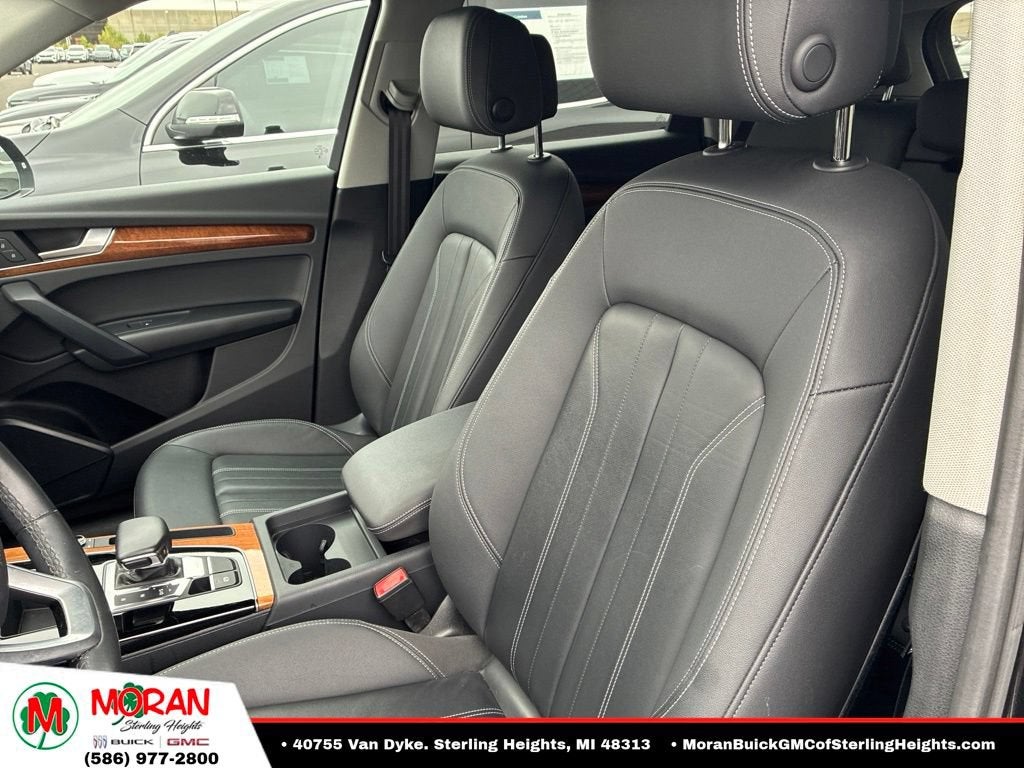 2023 Audi Q5 S line Premium