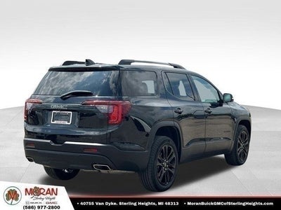 2023 GMC Acadia SLT