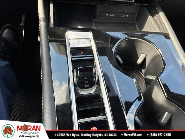 2024 Volkswagen Atlas Cross Sport 2.0T SEL Premium R-Line