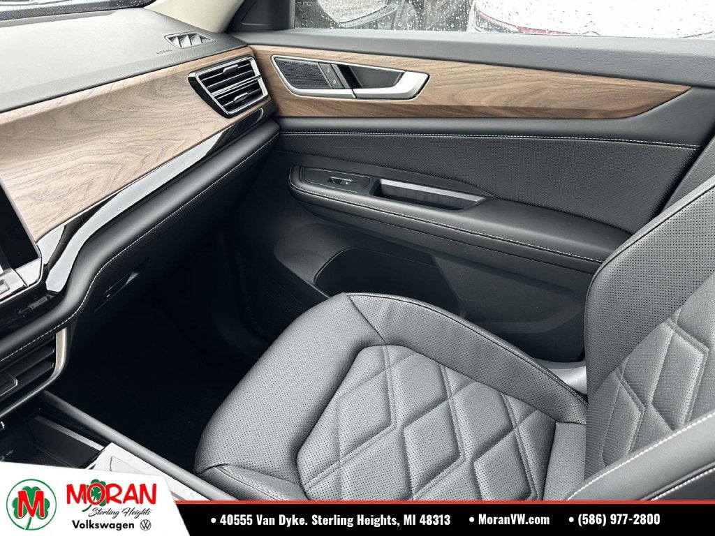 2026 Volkswagen Atlas SE w/Technology