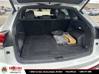 2024 Volkswagen Atlas Cross Sport 2.0T SE w/Technology