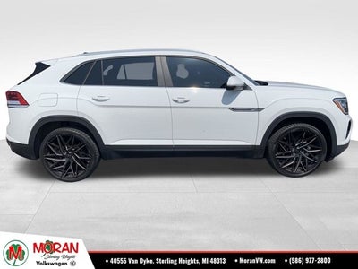 2024 Volkswagen Atlas Cross Sport 2.0T SE w/Technology