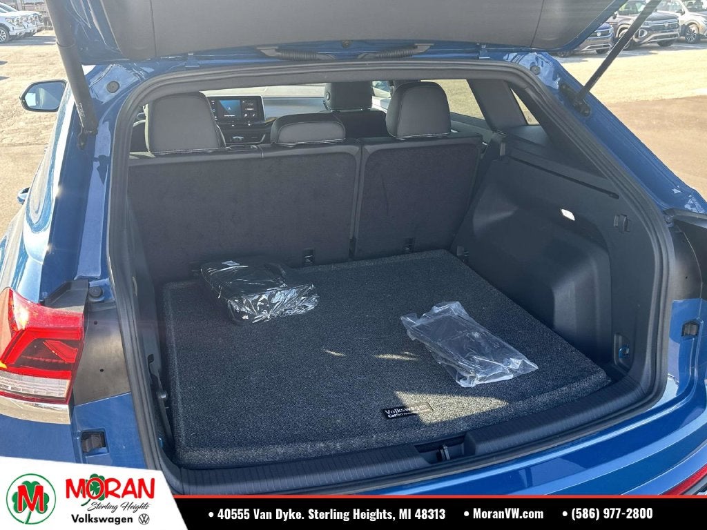 2026 Volkswagen Atlas Cross Sport 2.0T SE