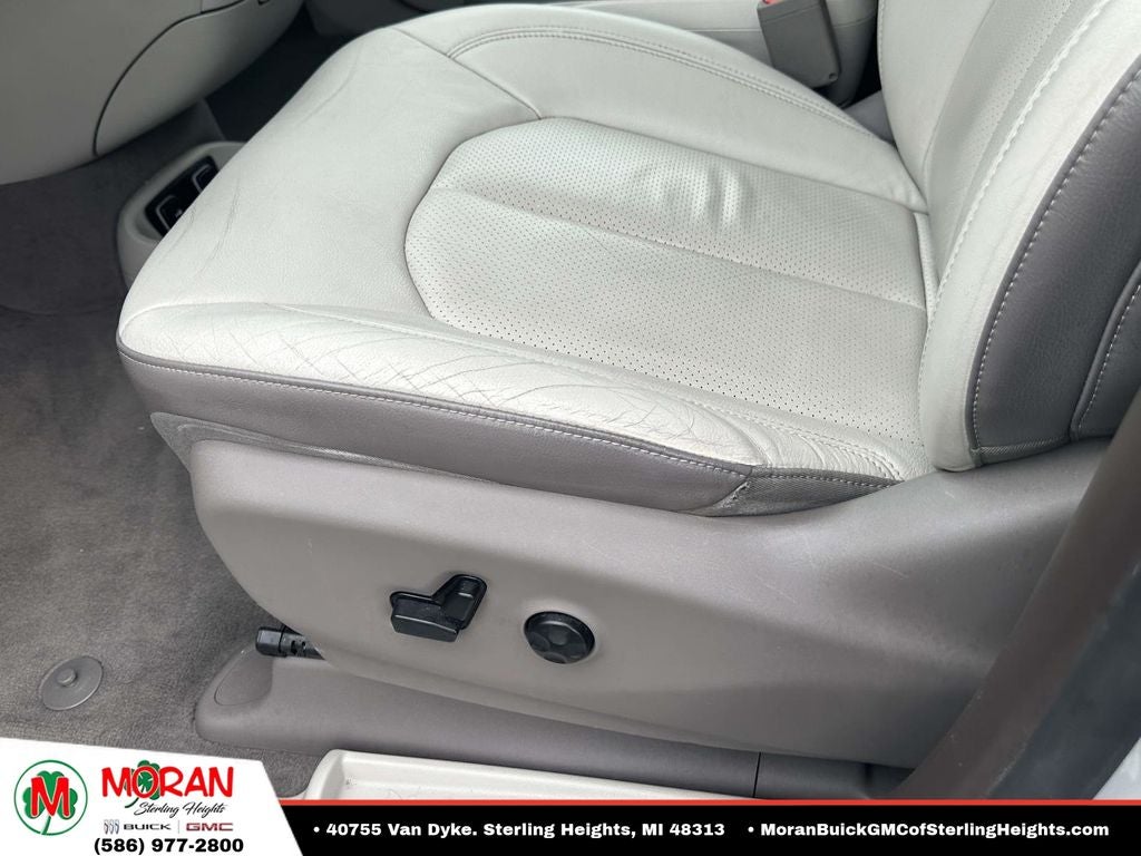 2017 Chrysler Pacifica Touring L Plus