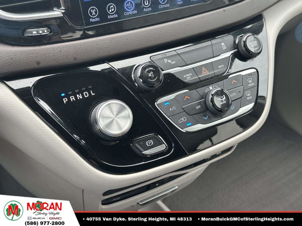 2017 Chrysler Pacifica Touring L Plus