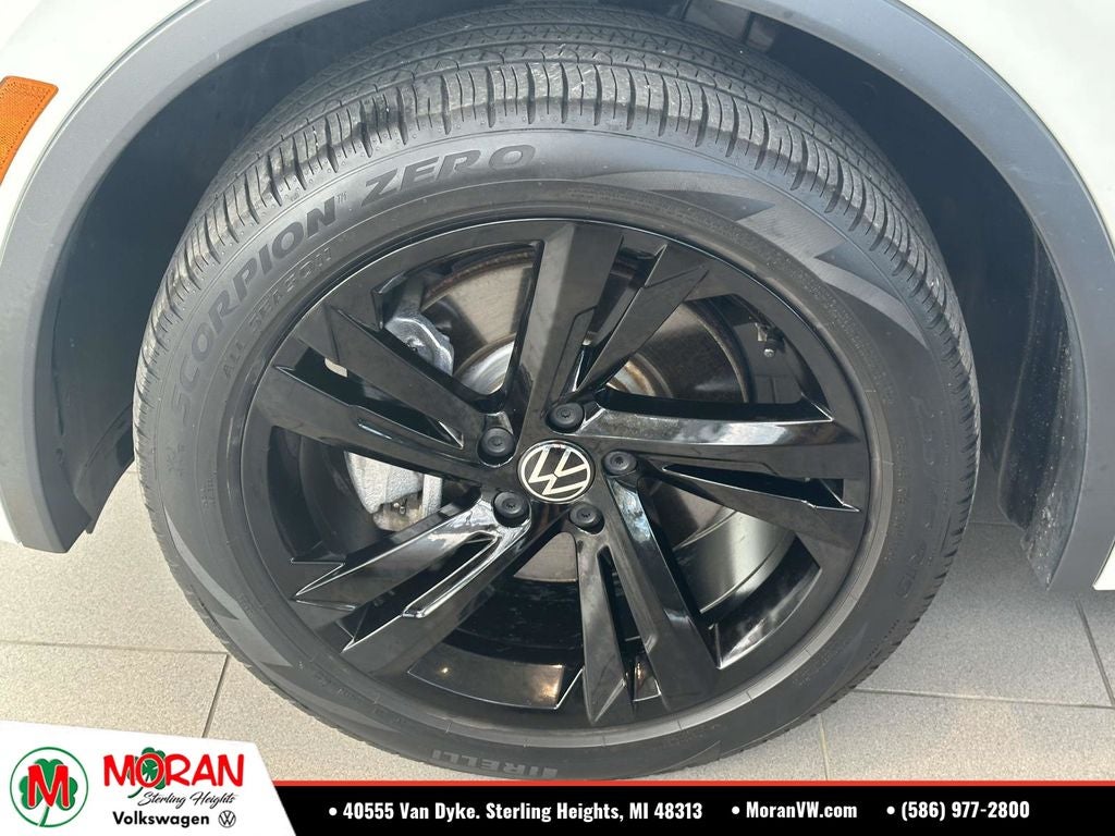 2023 Volkswagen Tiguan 2.0T SE R-Line Black