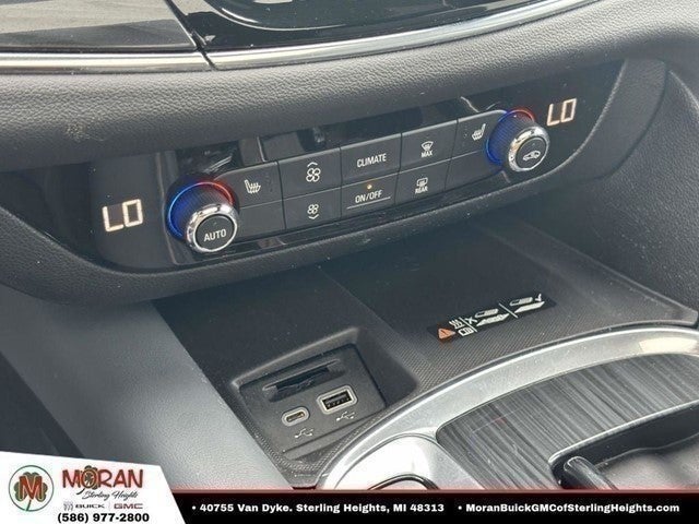 2024 Buick Enclave Essence